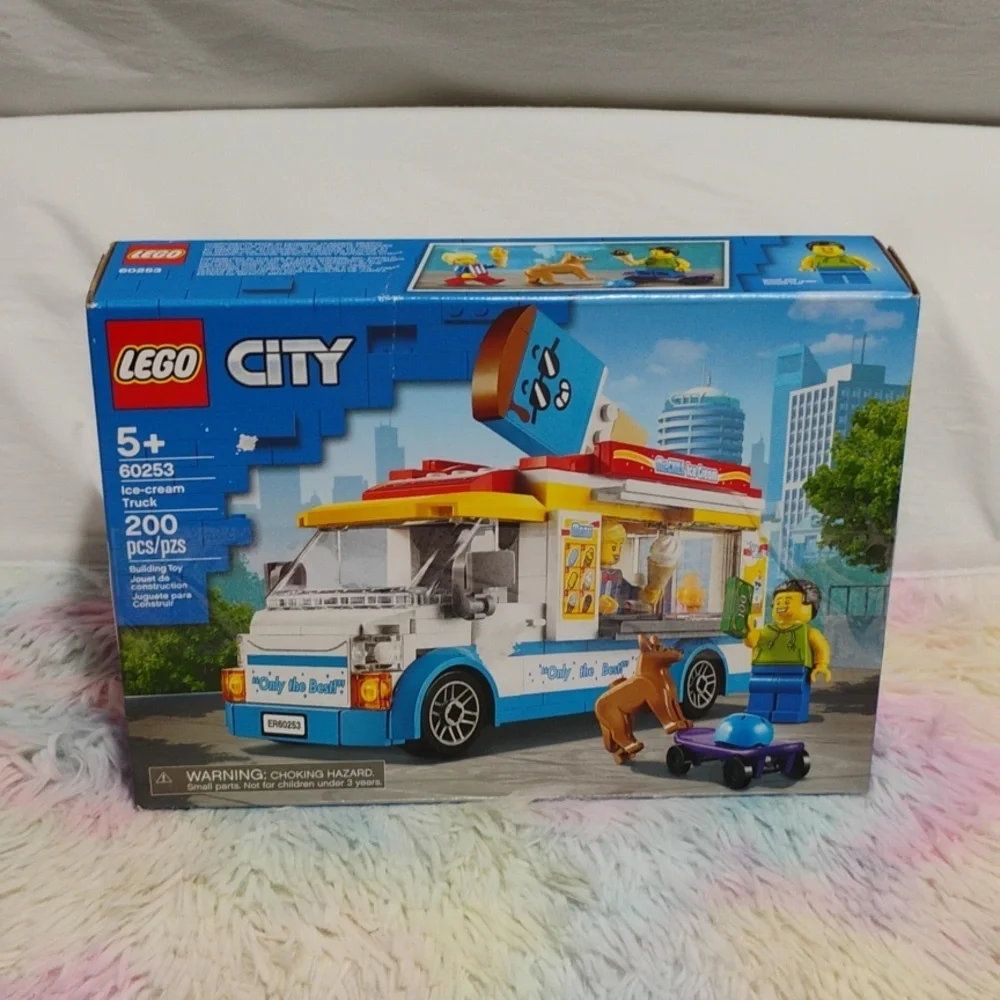 (#A4) New Lego City Ice Cream Truck (Retired)